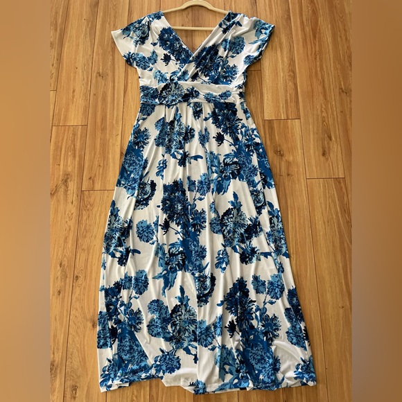 IMAN Blue and White Maxi Dress w/Headband - Picture 4 of 5